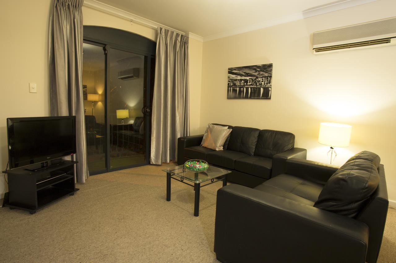 Regal Apartments Perth Buitenkant foto