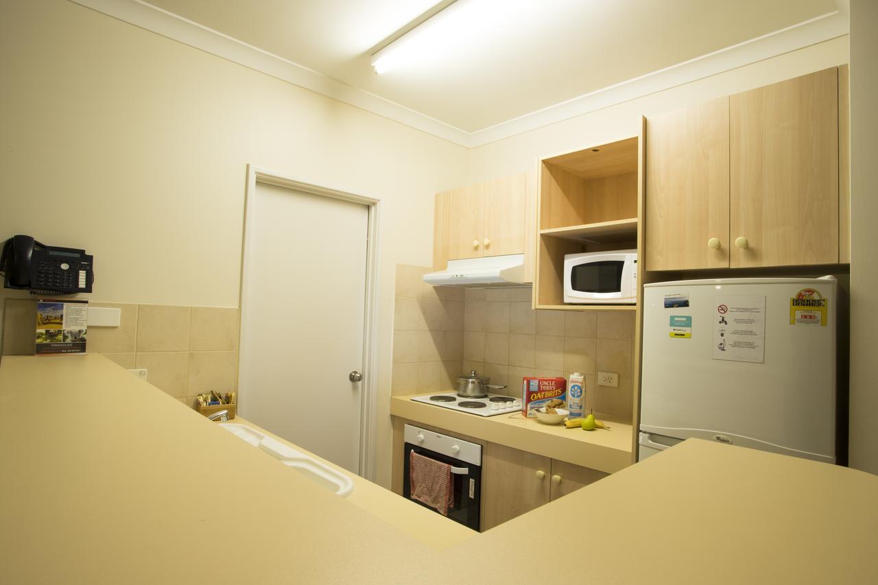 Regal Apartments Perth Buitenkant foto